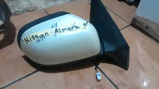 Nissan almera side mirror