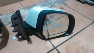 Nissan almera side mirror