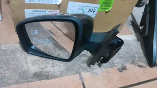 Renault kwid side mirror