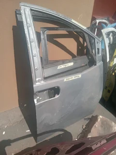 Hyundai staria right side door