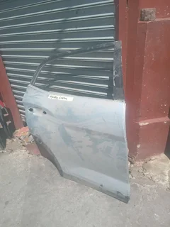 Hyundai crater rear door