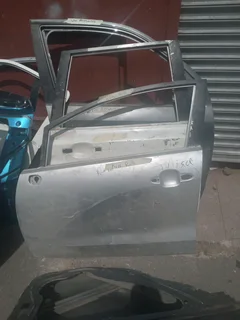 Kia Rio left door