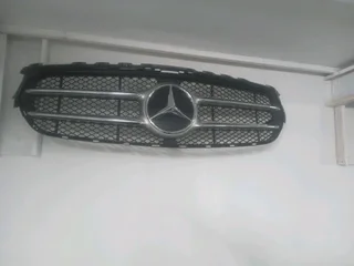 Mercedes Benz W205 grill