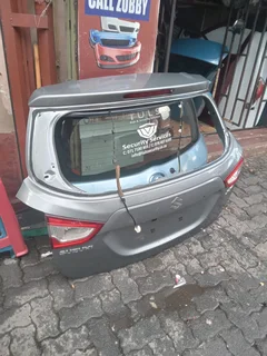 Suzuki sx4 tailgate