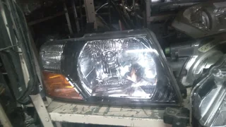 Mitsubishi pajero v60 2006 headlight