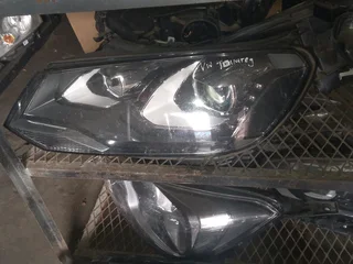 Vw touareg headlight 2014