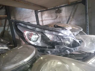 Peugeot 2008 headlight