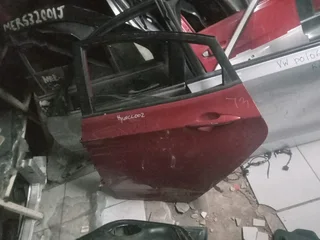 Hyundai accent rear complete door