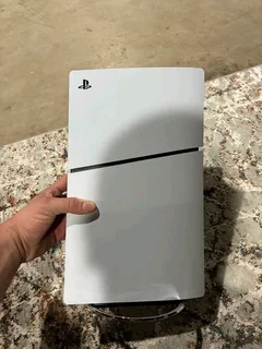 PS5 in a good condition. R6,800 FIRM