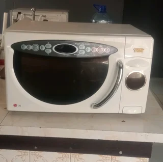 BUYING BROKEN AND WORKING ELECTRONICS