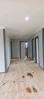 Wendy's house for sale all size big and small we are dilever