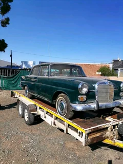 1965 Mercedes Benz 200