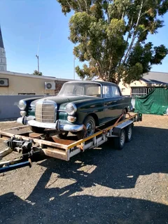 1965 Mercedes Benz 200
