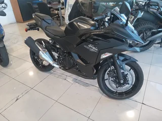 2025 Kawasaki Ninja