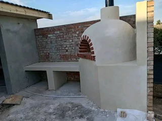 Braai area and  pizza oven