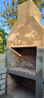 Braai area and  pizza oven