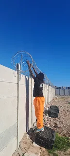 Razor wire installation