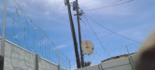 Razor wire installation