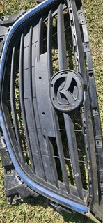 MAZDA 3 GRILL