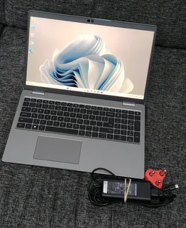 Laptop Dell Latitude 5530 Series is Great Condition 15.6-Inch Full HD Touchscreen 12th Gen Intel Cor