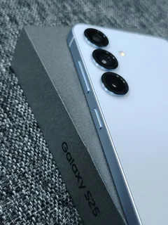 Samsung Galaxy S25 | New Condition