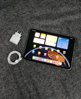 iPad Pro 11-Inch M4 Chip 1TB WiFi and Cellular