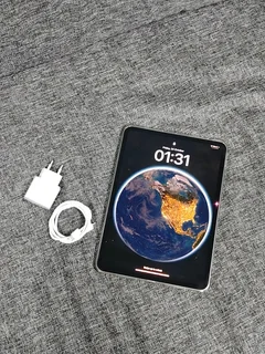 iPad Pro 11-Inch M4 Chip 1TB WiFi and Cellular