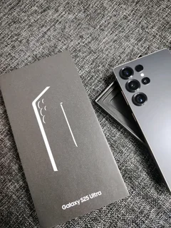 Brand New Samsung Galaxy S25 Ultra