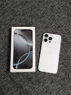 iPhone 16 Pro Max 256GB White Titanium