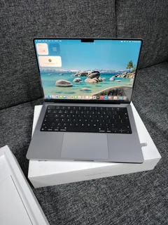 14-Inch MacBook Pro M3 Chip 8GB 512GB (CASH or SWOP)