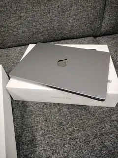 14-Inch MacBook Pro M3 Chip 8GB 512GB (CASH or SWOP)
