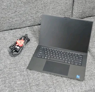 Dell XPS 15 9530 | Powerful Workstation