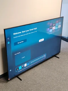 Brand new Samsung Galaxy 75&#34; Crystal UHD TV