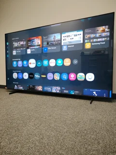 Brand new Samsung Galaxy 75&#34; Crystal UHD TV