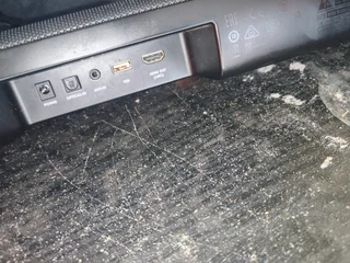 JBL Soundbar (SUB Built in)