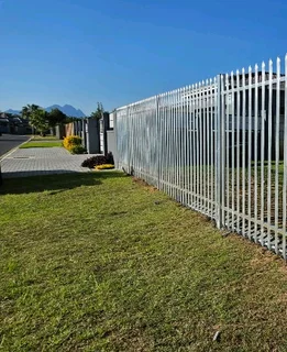 Palisade Fencing and Gates