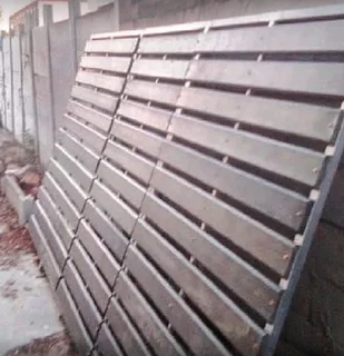 Poly Plank Sliding Gate
