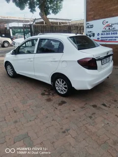 2016 Honda Amaze Hatchback