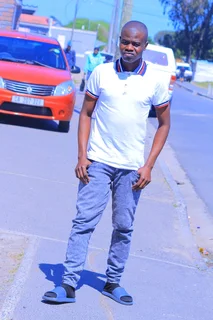 30 Years Old Looking For Job Gardening And Landscaping