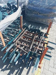  SHINE BRIGTH WITH THE BEST!  Expert Formwork Solutions! 