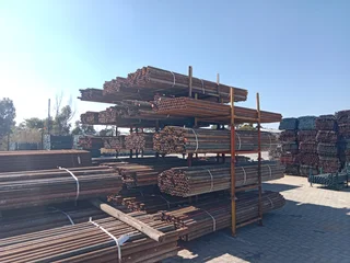  SHINE BRIGTH WITH THE BEST!  Expert Formwork Solutions! 