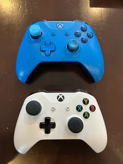 Xbox one Controllers, Games and Power Brick