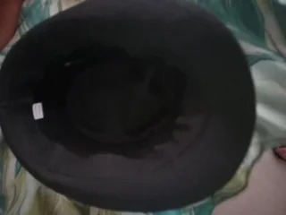 Black hat in good condition
