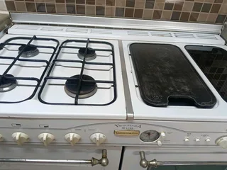 Victorian De lux Rangemaster gas stove working condition