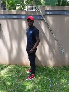 I'm looking for a job as garden boy I'm hard work