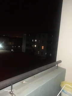 Looking for a lady to share my room with at parkhill place parklands