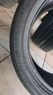 275/40 R20 used Bridgestone Dueller tyres. Call/whatsapp The Tyre Angel 0734170832