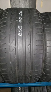 255/40 R18 used bridgestone potenza runflat tyres. Call/whatsapp The Tyre Angel 0734170832