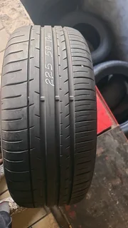 225/50 R17 Used Dunlop runflat tyres .call/whatsapp The Tyre Angel 0734170832