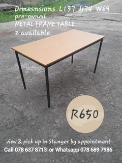 Pre-owned Metal Frame Table